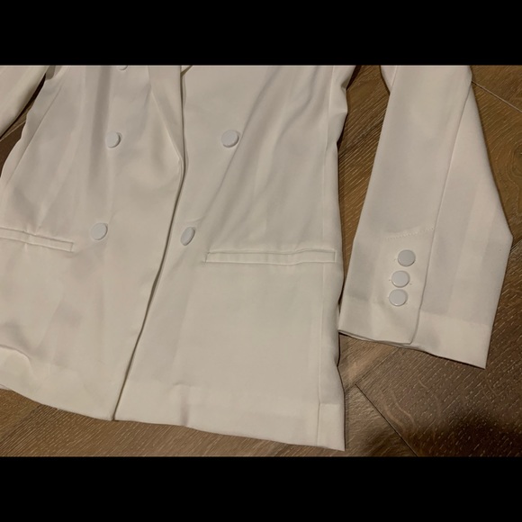 Spring Must Have White Suit - Picture 13 of 14